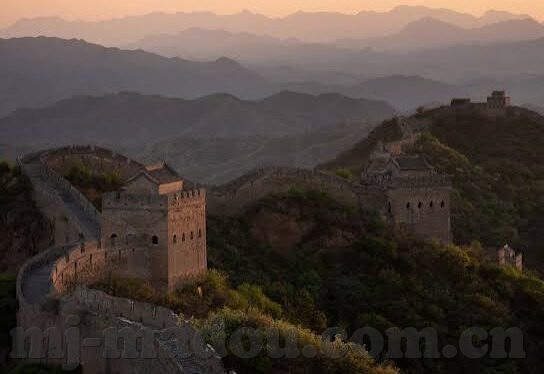 国产精品久久久久一区二区三区-国产精品影视的多元化探索，一区、二区、三区的精彩纷呈